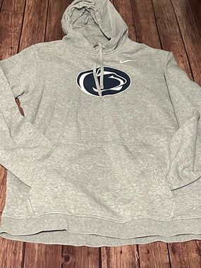 Nike Men’s Gray Penn State Pullover Hoodie